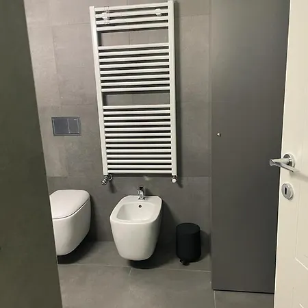 דירה Number 8 -number House מילאנו